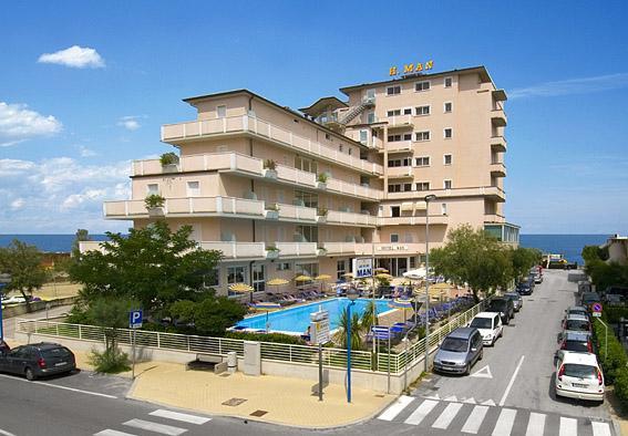 Hotel Man Lido Di Savio Bagian luar foto