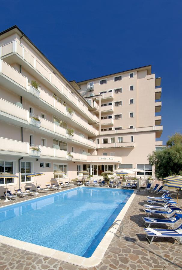 Hotel Man Lido Di Savio Bagian luar foto