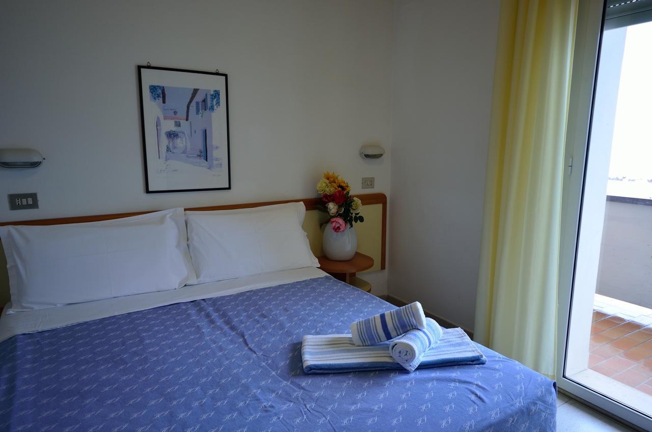 Hotel Man Lido Di Savio Bagian luar foto