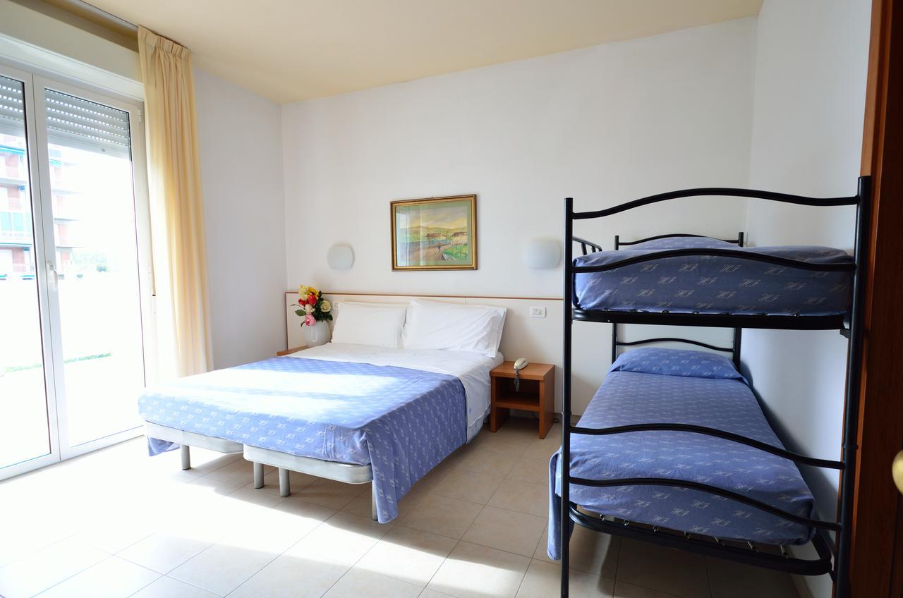 Hotel Man Lido Di Savio Bagian luar foto
