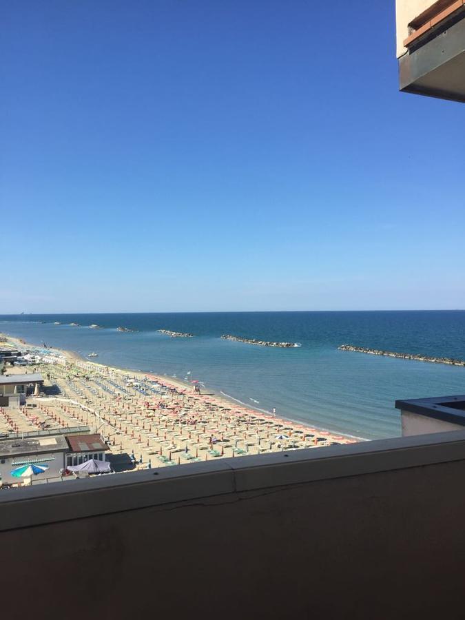 Hotel Man Lido Di Savio Bagian luar foto